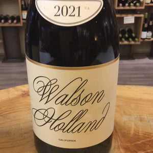 Walson Holland ‘21 Duvarita Pinot Noir